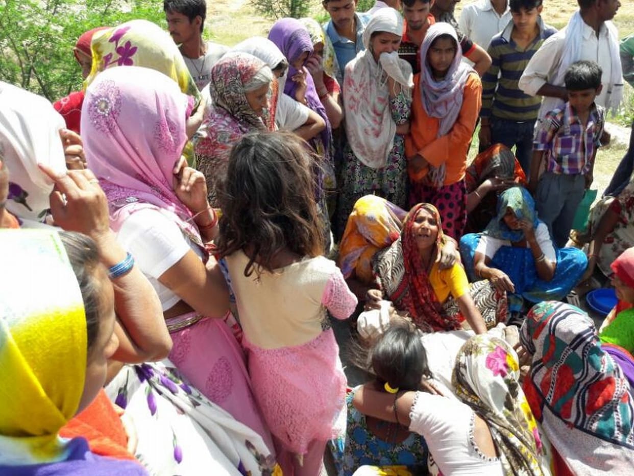 nahin milee madad, tadapate-tadapate kisaan ne toda dam