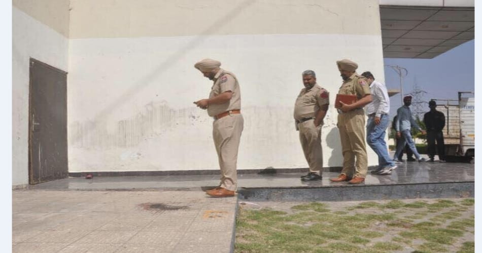 women commit suicide by jumping from 11th floor
