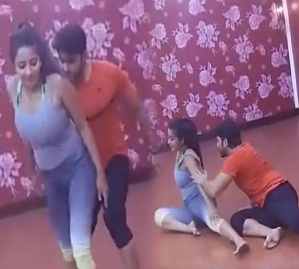nach baliye 8 monalisa and vikrant kiss passionately in front of everyone