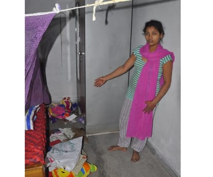 Loot in mahanagar in Lucknow.