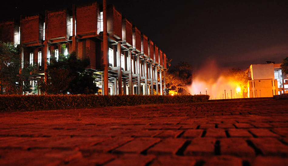 iit smoke on social media