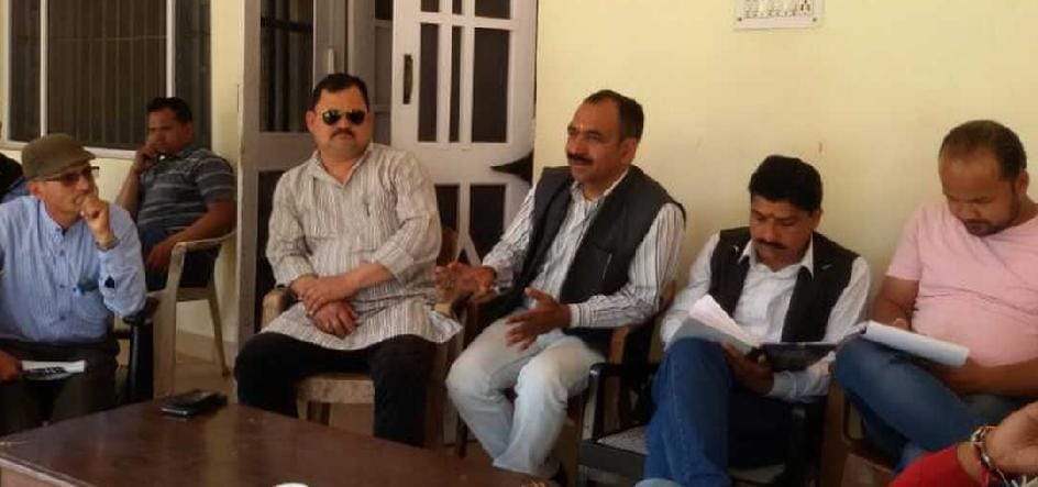 Meeting of contractors in Bageshwar