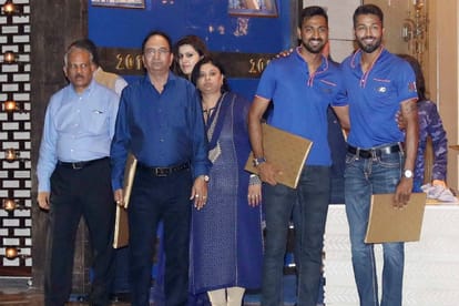 karasan ghavri says dhoni 1000 times better finisher than pandya