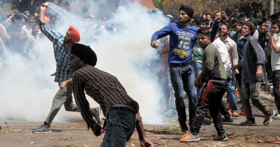 voilence by students in punjab university