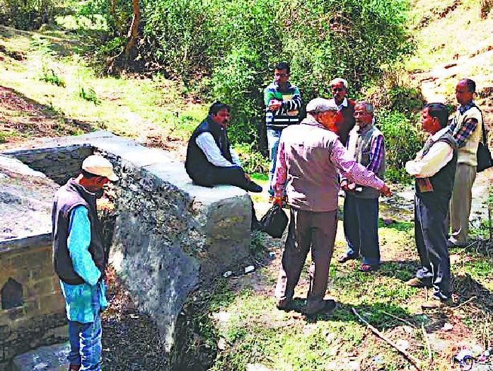 Team of officers who reached the village