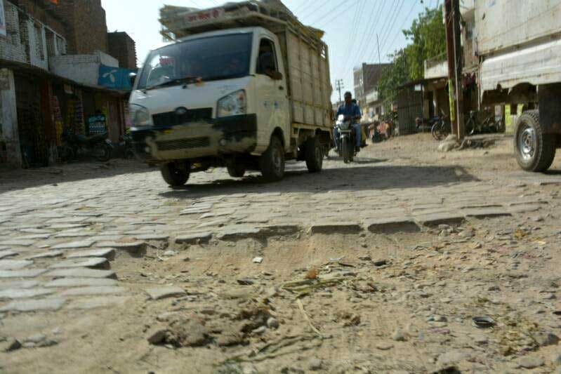 varanasi road cant get good in yogi government deadline