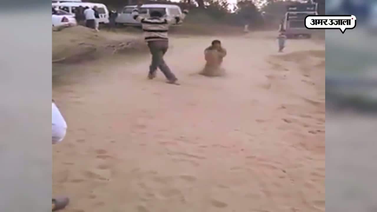 वॉयरल वीडियो नशे में युवक का डांस