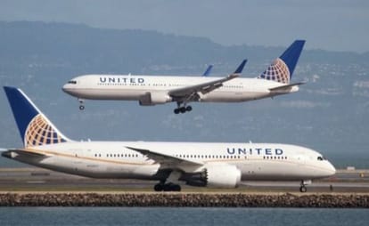 United Airlines passenger dragged off overbooked flight