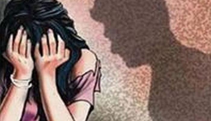 The attempt of misdeed by a woman, punch sentenced