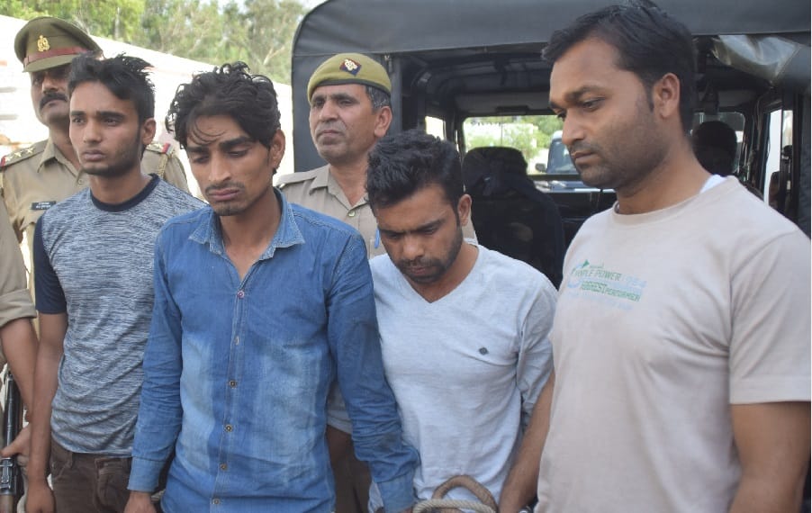 Shoaib Quraishi had teamed up with these four companions to kill the mother-daughter, view Photos