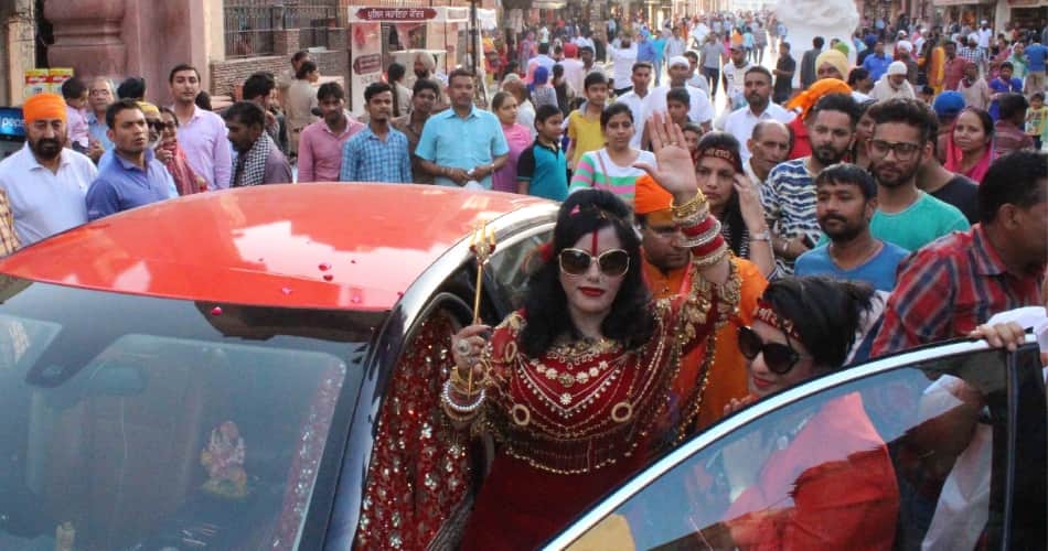 radhe maa said dirty man on picture of general daire
