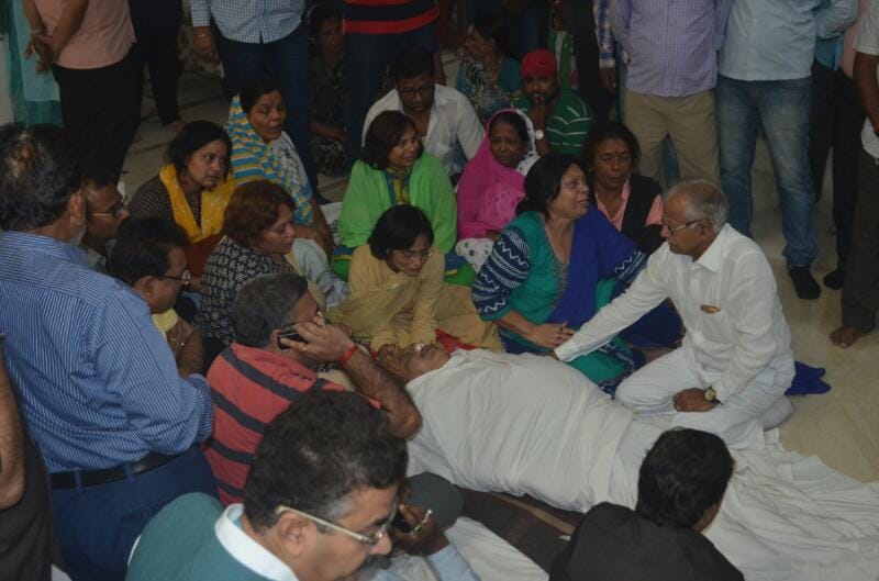 congress leader akhilesh das gupta died of heart attack