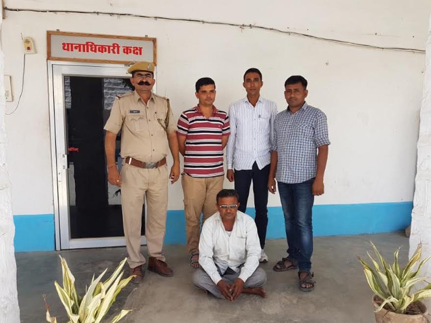 One arrested with four kg of opium milk