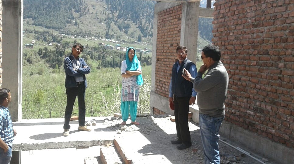 Kangana Ranaut Dream Home at Manali.