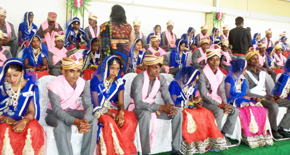51 pairs of each other in group marriage