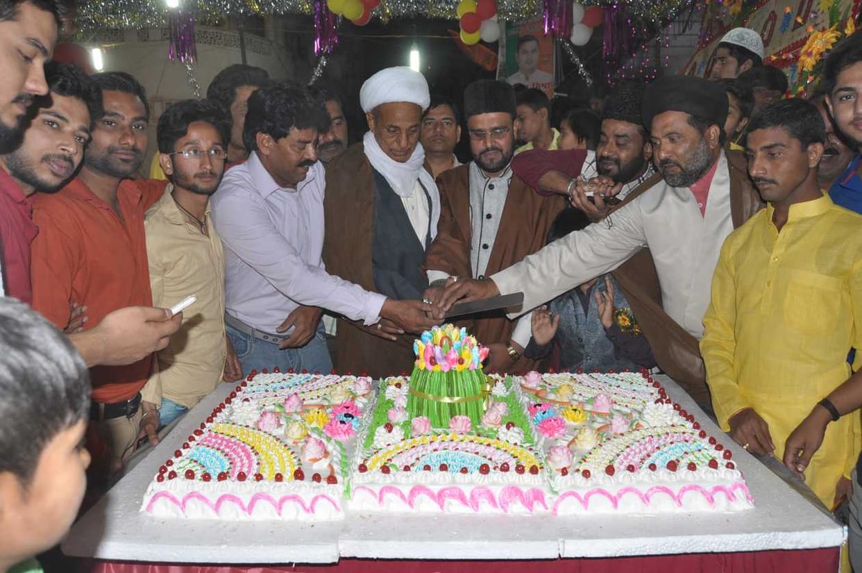 Nara-e Haddari resigning in imamabada