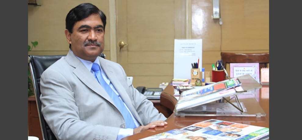 yogi government first reshuffle rama raman removes from noida authority chairman post
