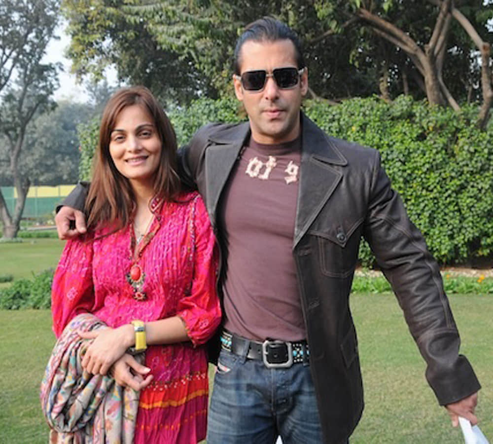 Arpita shares a throwback picture of young Salman, who's this child in the photo ?