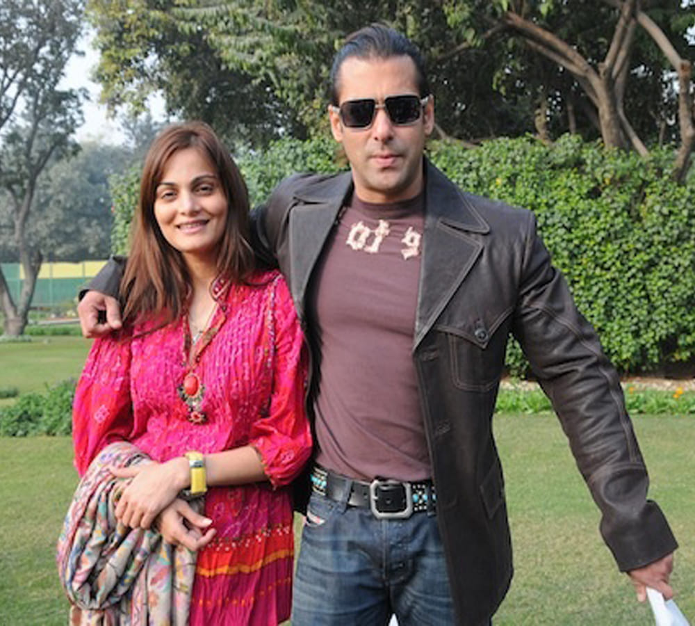 Kumar Ramsay Passes Away At 85 And Salman Khan And His Sister Alvira Khan Summoned By Chandigarh Police