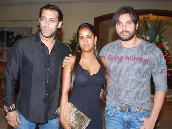 Arpita shares a throwback picture of young Salman, who's this child in the photo ?