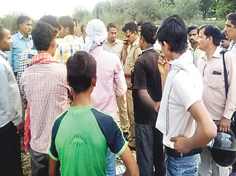 Bike collided with bridge, youth killed in Kanpur