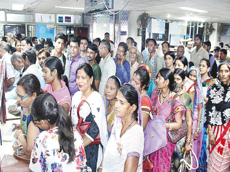 The crisis in currency, the cash-starved account holder
