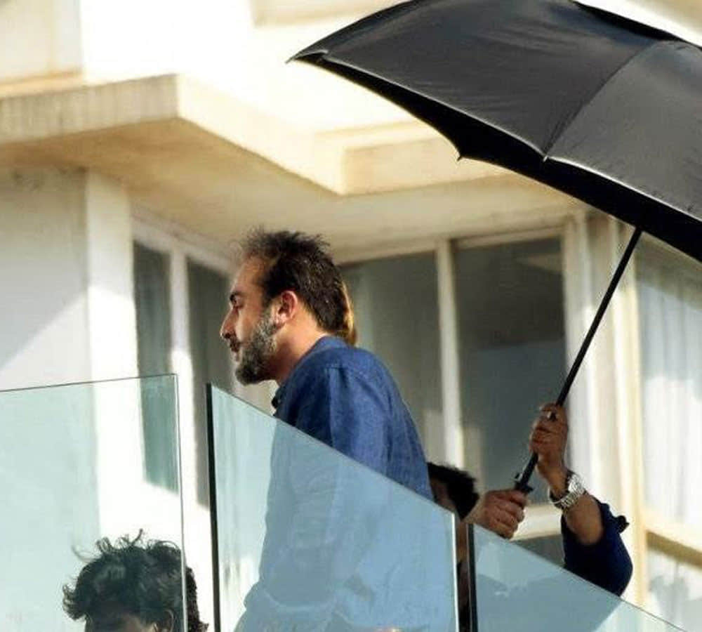 ranbir kapoor look like sanjay dutt photo viral
