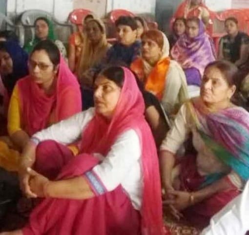स्वारथ को जो भी जीते हैं, उनकी भी क्या जिंदगानी है..