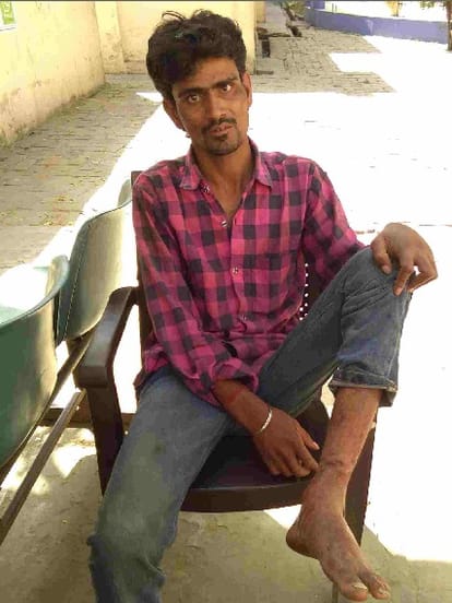 Wages bundled in chains, The story of the victim reached the police station