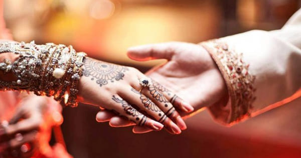 Stuck in love marriage, kin of maiden reached court, then what happened