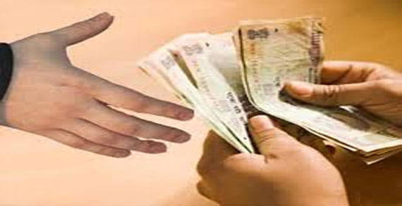 Not afraid of Yogiraj Babu of this CMO office, divyang did the sting