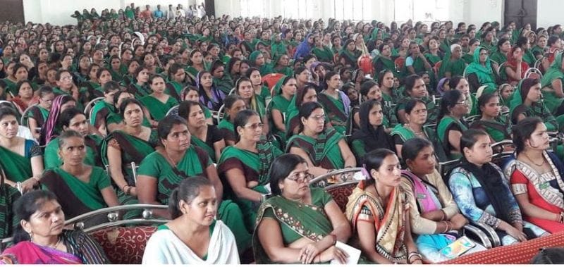 kuposhan mitaane mein sahayog karen aanganabaadee kaaryakatriyaan