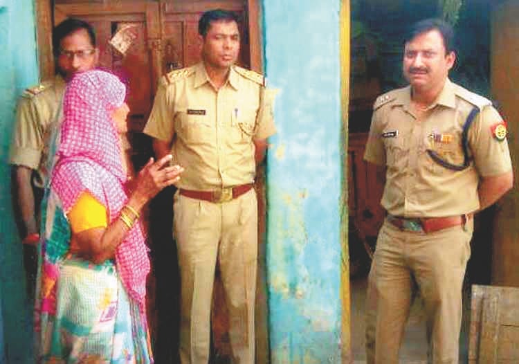 District police did not give meditation, SP handed to SP Noida