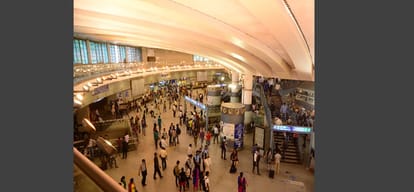  people can buy delhi metro token from debit credit card