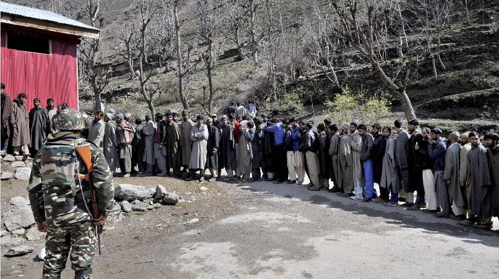 repolling continues on 38 seats of srinagar loksabha