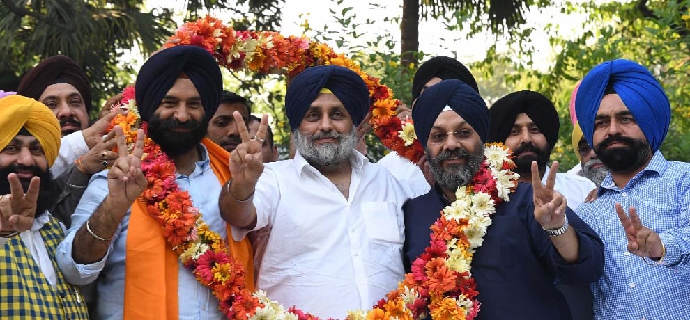 BJP grand victory in delhi rajouri garden assembly seat, aap deafets