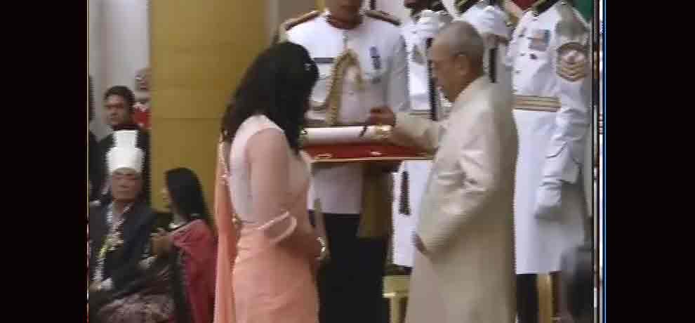president pranab mukherji distributes padma awards 2017 in rashtrapati bhawan
