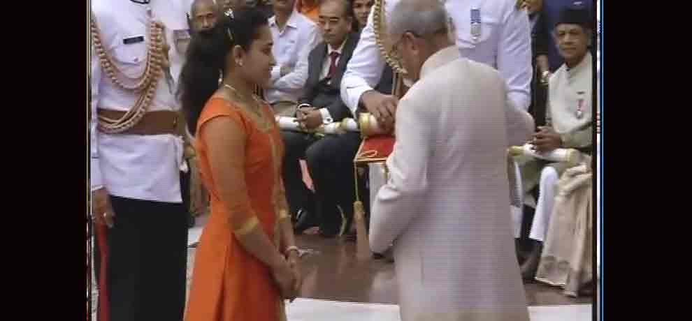 president pranab mukherji distributes padma awards 2017 in rashtrapati bhawan