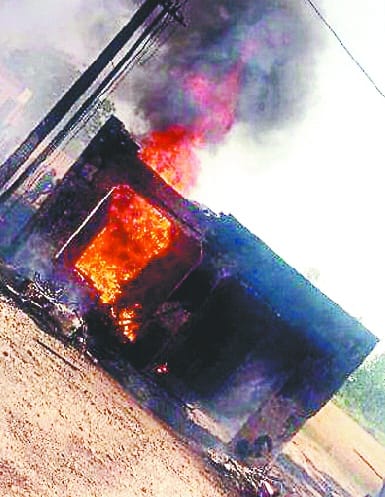 Fire at the shop, two bikes were also burnt