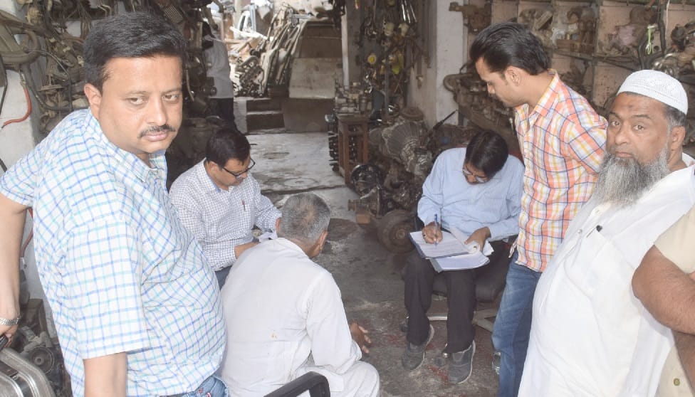 The commercial tax department's raid in Sotiganj, tax evasion of 3.40 crore caught