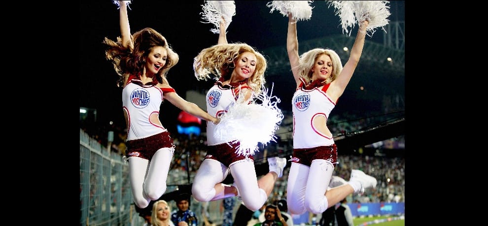 interesting facts of cheerleaders income during IPL matches