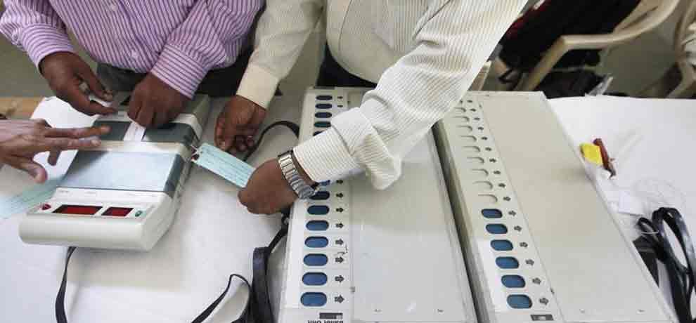 Former Election Commessioner Naveen Chawla Statement on EVM Hacking.