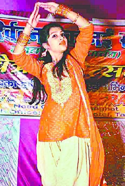 Chaitra Navratri celebrates color