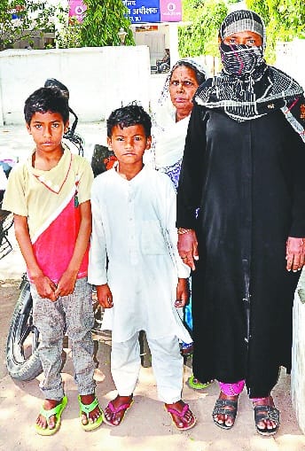 Husband said divorced divorce divorce, Shamina reached SSP office