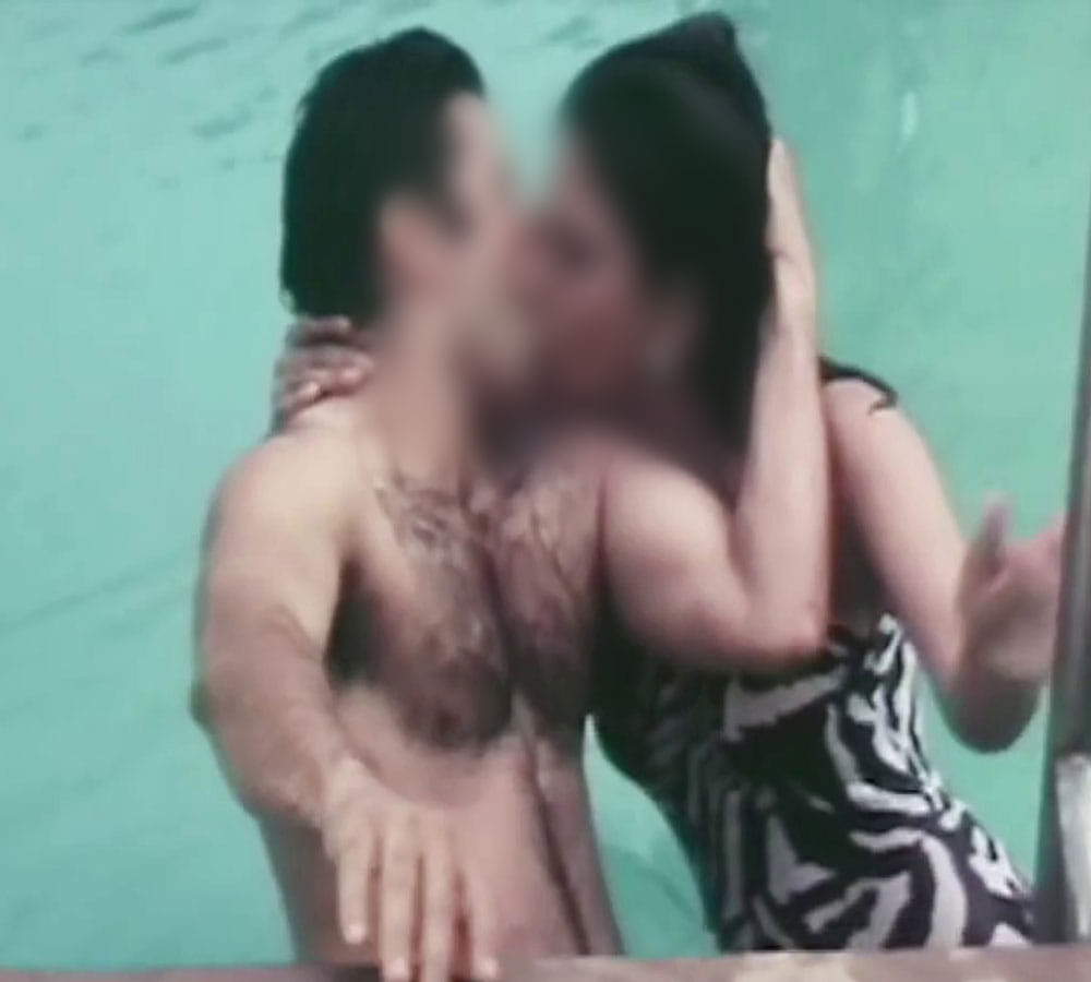 Sunny Deol's bold kiss scene with Archana Puran Singh in 'Aag Ka Gola' created a stirr