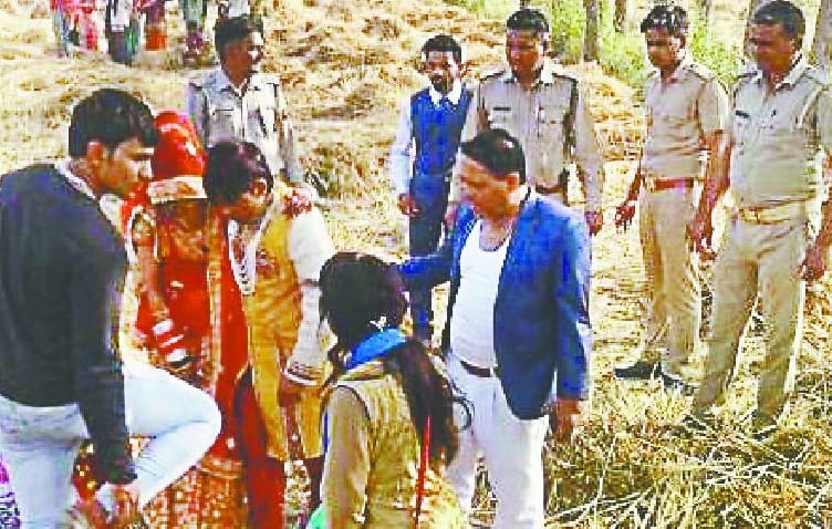 Many injured, including a car collided with Buggy, Dulha and Dulhan