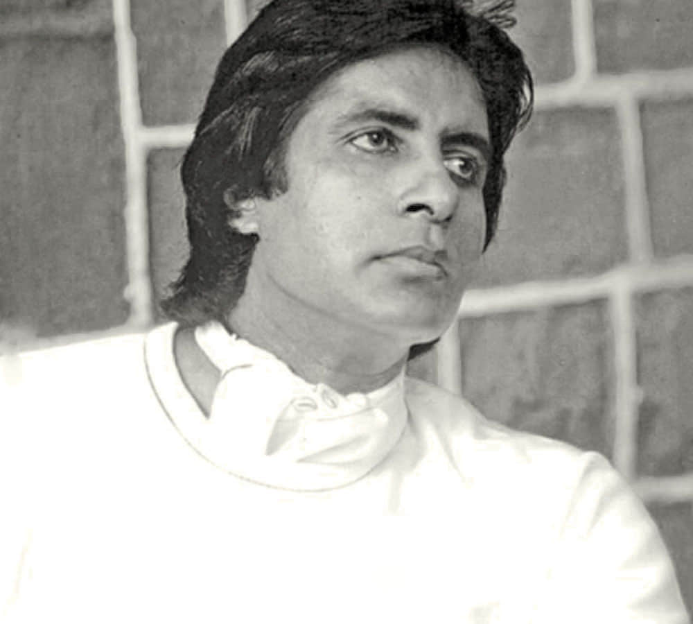 amitabh bachchan film sharabi 35 years completed here some facts