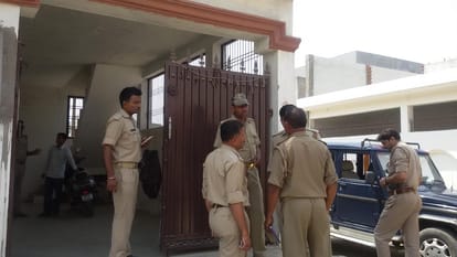 woman, live in relationship found dead in lucknow