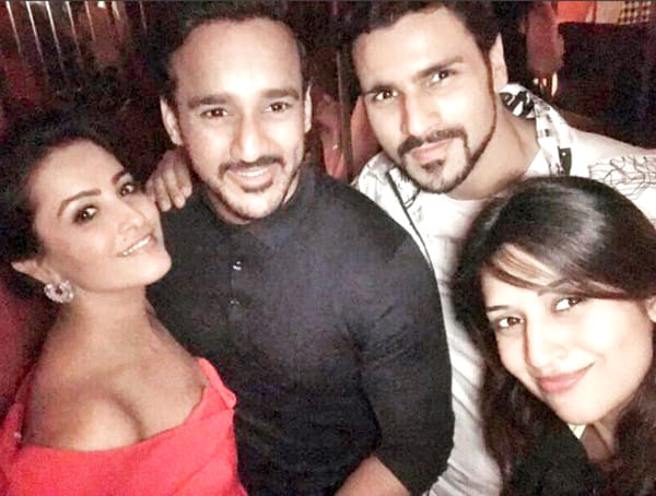  Anita Hassanandani’s  birthday celebration with hubby Rohit Reddy & friends 