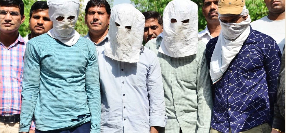 police arrested four members of irani gang in delhi